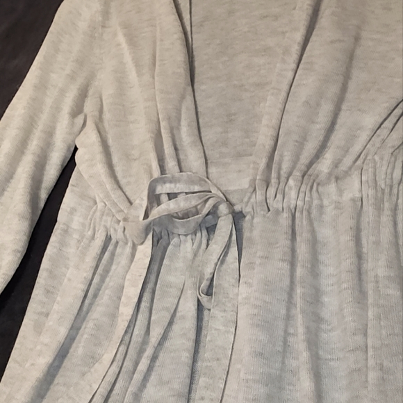 ** DONATED ** Maternity Cardigan - Picture 2 of 2